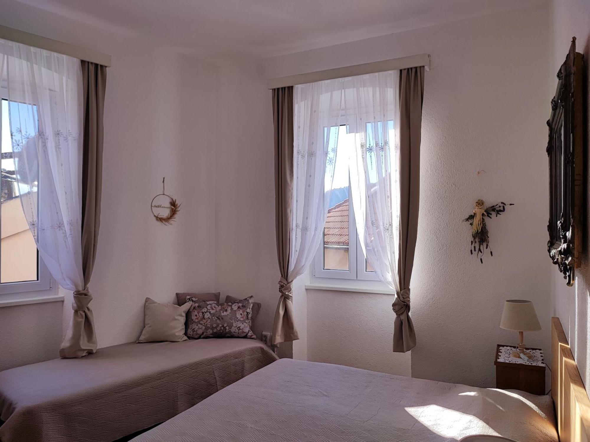 Apartman Riva 2 คอมีชา ภายนอก รูปภาพ