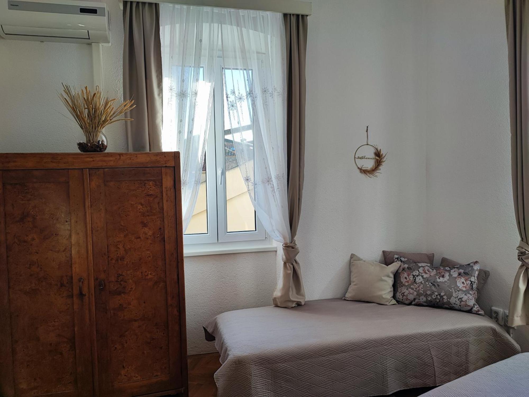 Apartman Riva 2 คอมีชา ภายนอก รูปภาพ